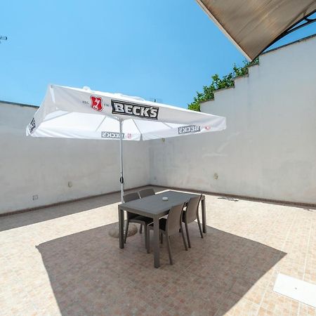 Casa Vacanze Petra Squinzano Exterior foto